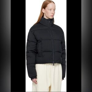 NWOT Women's Black Puffer Jacket